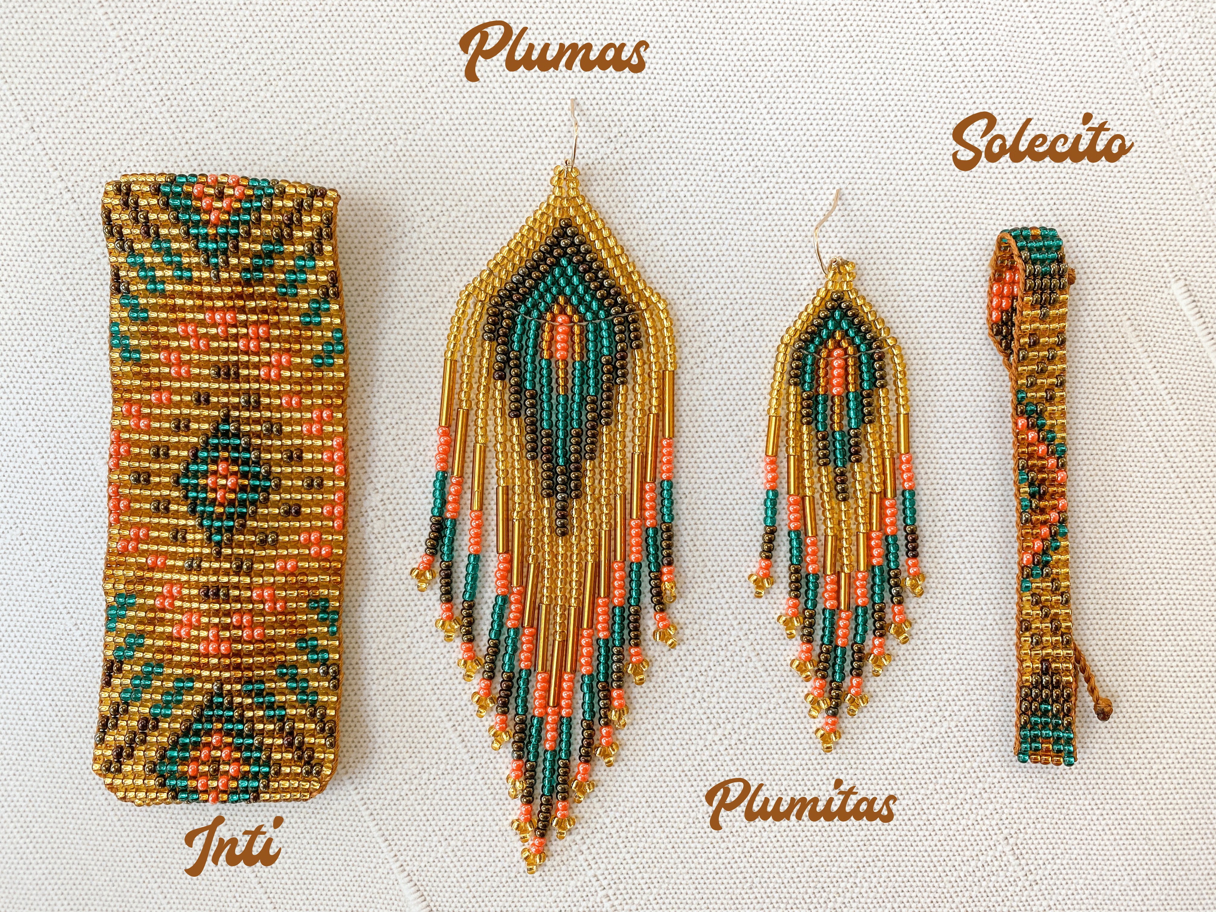 Plumas Earrings - Retro Gold